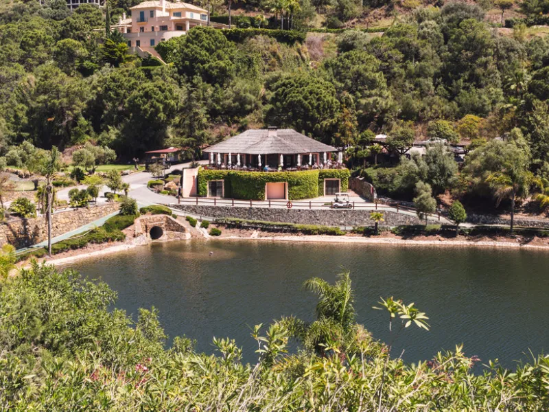 Beautiful 4.196 m2 plot for sale in the exclusive Marbella Club Golf Resort and Equestrian Center. The plot´s building allowance is about 10.6% meaning nearly 450 m2 in up to two floors plus terraces and basement (most likely with views due to the slope).