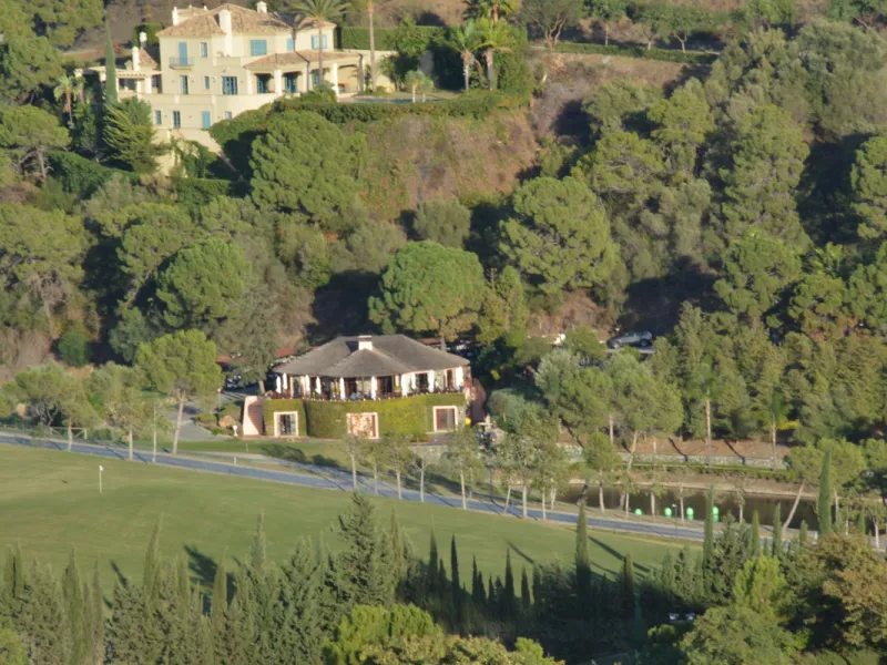 Beautiful 4.196 m2 plot for sale in the exclusive Marbella Club Golf Resort and Equestrian Center. The plot´s building allowance is about 10.6% meaning nearly 450 m2 in up to two floors plus terraces and basement (most likely with views due to the slope).