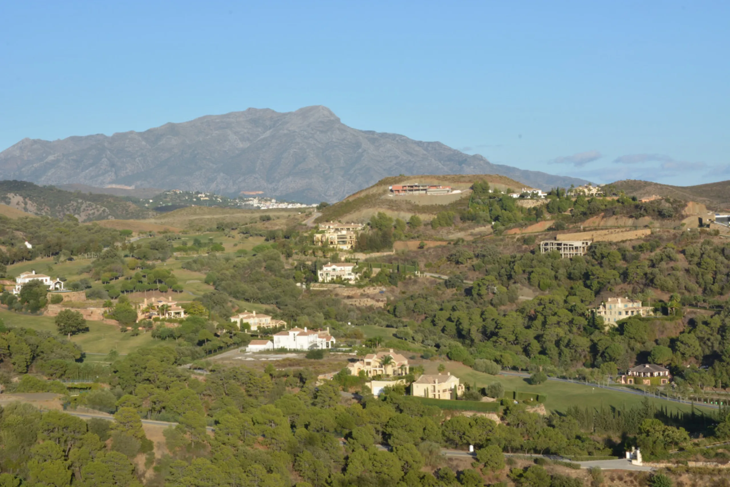 Beautiful 4.196 m2 plot for sale in the exclusive Marbella Club Golf Resort and Equestrian Center. The plot´s building allowance is about 10.6% meaning nearly 450 m2 in up to two floors plus terraces and basement (most likely with views due to the slope).