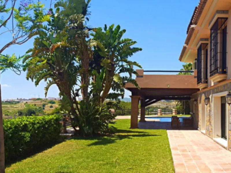 FANTASTIC VILLA OF HIGH ARCHITECTURAL LEVEL, on three floors with impressive panoramic views of the Mediterranean Sea and the mountains. Very exceptional details, such as its own winery, private tennis court, swimming pool with waterfall, park-like garden