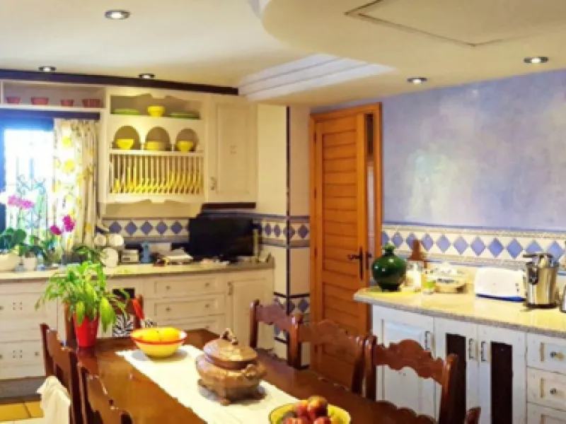 FANTASTIC VILLA OF HIGH ARCHITECTURAL LEVEL, on three floors with impressive panoramic views of the Mediterranean Sea and the mountains. Very exceptional details, such as its own winery, private tennis court, swimming pool with waterfall, park-like garden