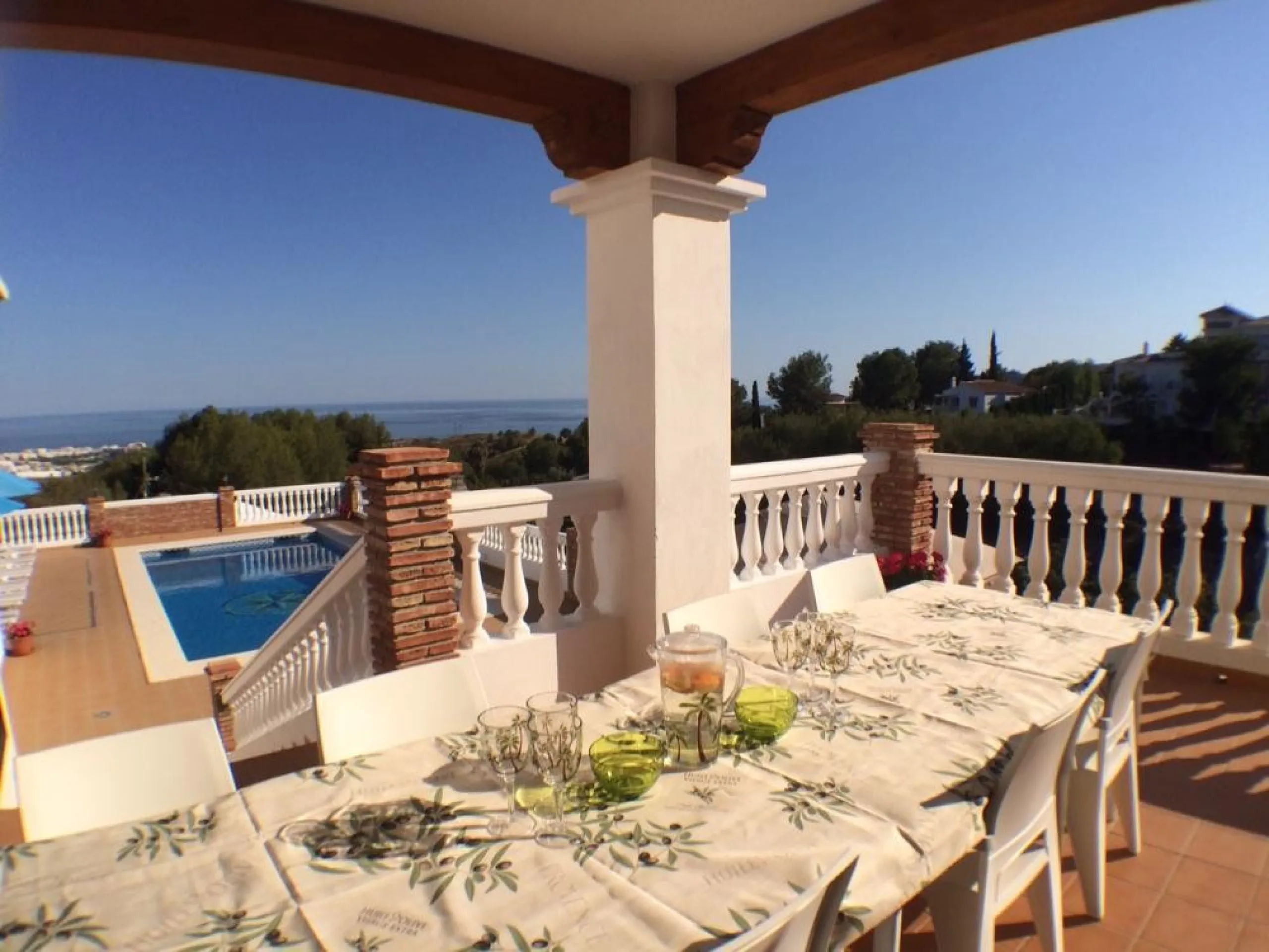 Nestled in the serene and sought-after community of Cortijos San Rafael, just off the Frigiliana road near Nerja, this outstanding detached villa—completed in 2008—offers an exceptional standard of living with stunning panoramic views of both the sea and 