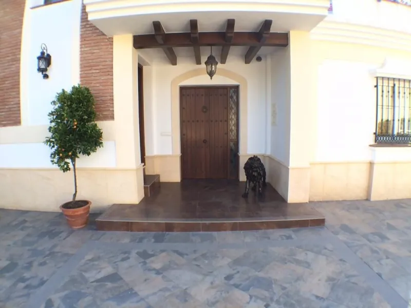 Nestled in the serene and sought-after community of Cortijos San Rafael, just off the Frigiliana road near Nerja, this outstanding detached villa—completed in 2008—offers an exceptional standard of living with stunning panoramic views of both the sea and 