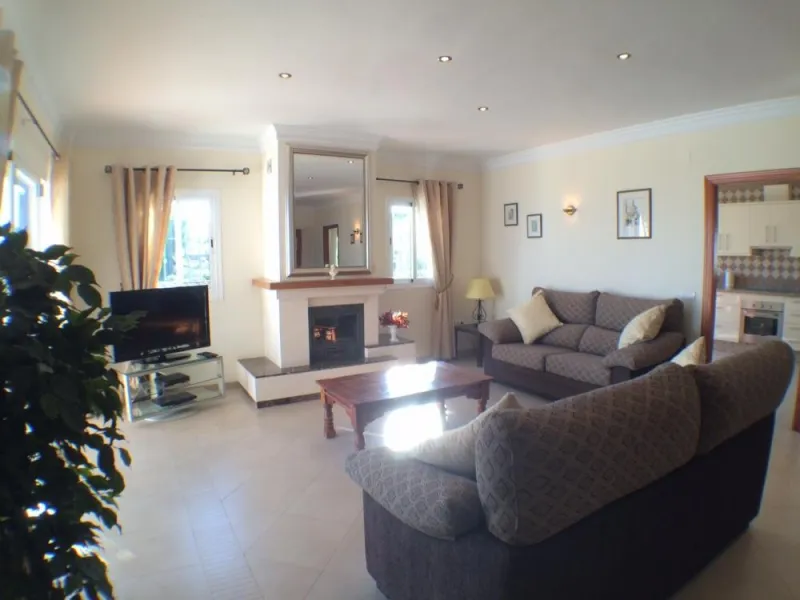 Nestled in the serene and sought-after community of Cortijos San Rafael, just off the Frigiliana road near Nerja, this outstanding detached villa—completed in 2008—offers an exceptional standard of living with stunning panoramic views of both the sea and 