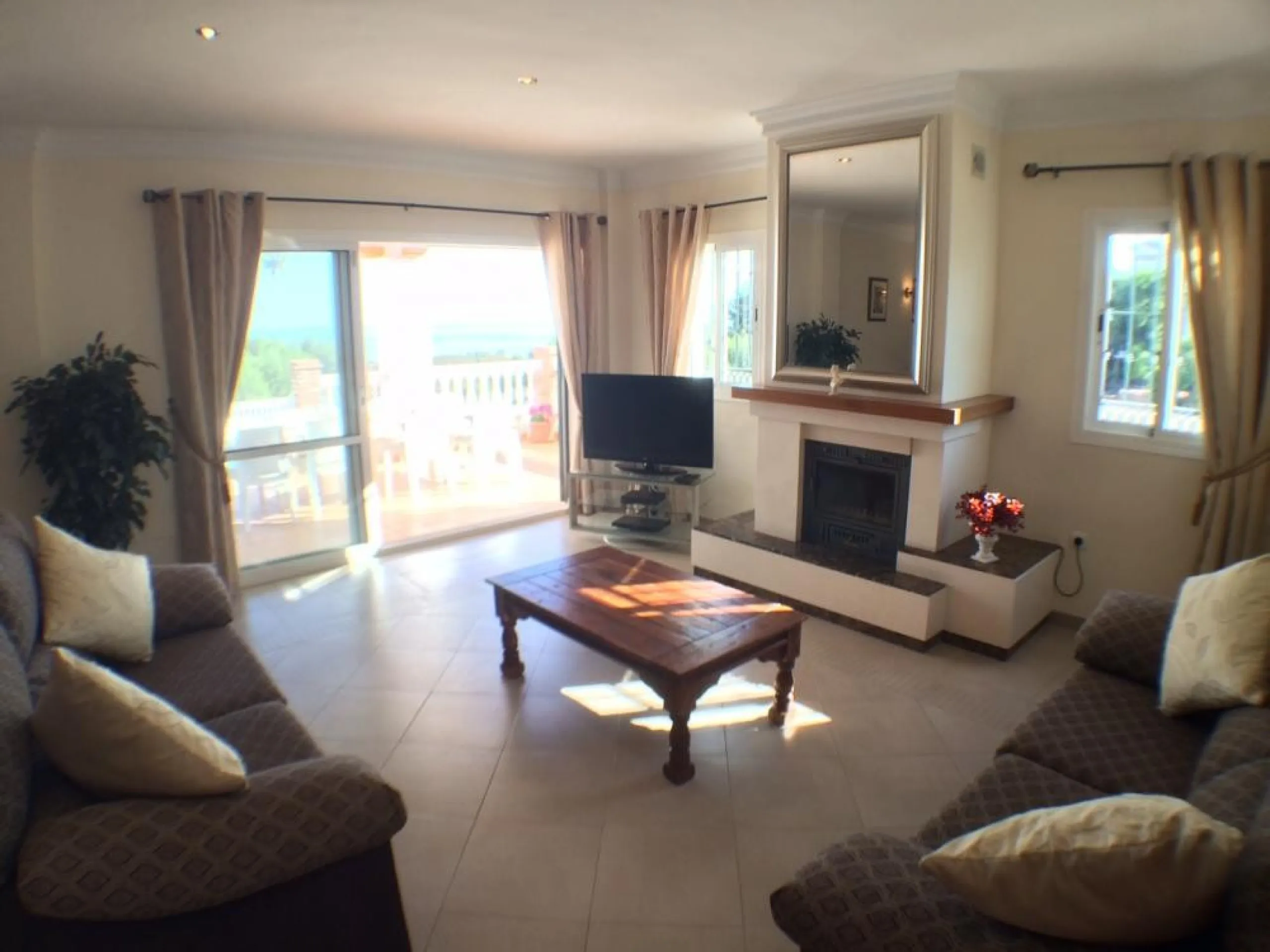 Nestled in the serene and sought-after community of Cortijos San Rafael, just off the Frigiliana road near Nerja, this outstanding detached villa—completed in 2008—offers an exceptional standard of living with stunning panoramic views of both the sea and 