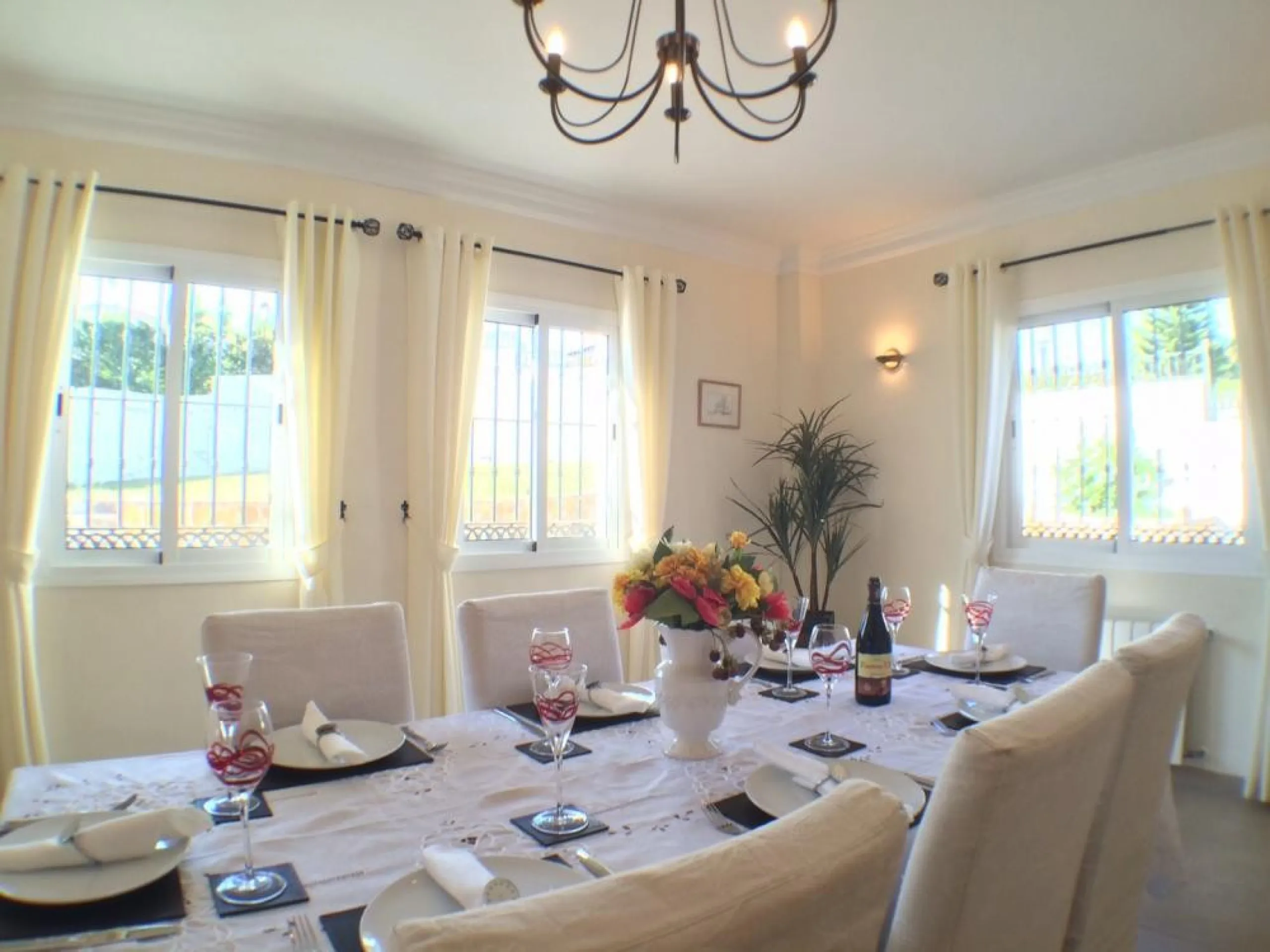Nestled in the serene and sought-after community of Cortijos San Rafael, just off the Frigiliana road near Nerja, this outstanding detached villa—completed in 2008—offers an exceptional standard of living with stunning panoramic views of both the sea and 