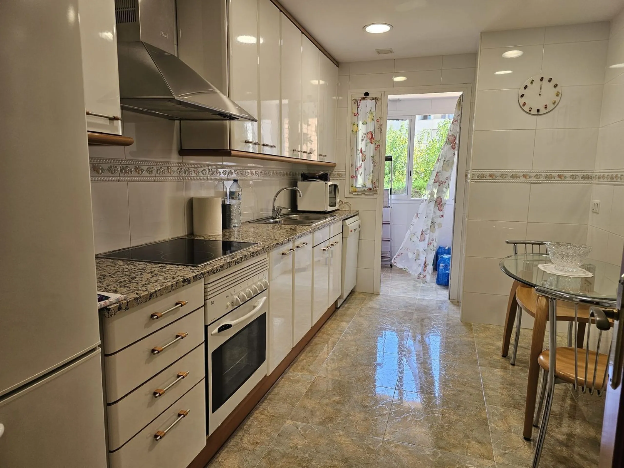 Exclusive sea view apartment in Playa de Fenals, Lloret de Mar
