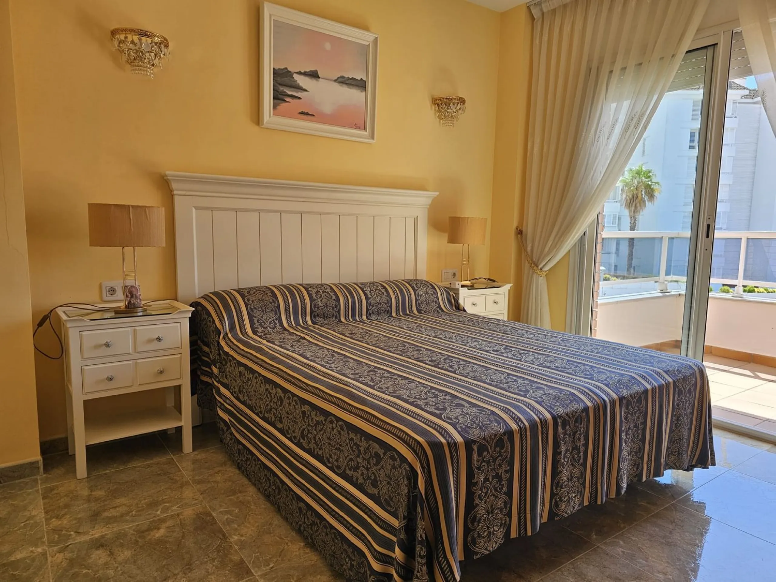 Exclusive sea view apartment in Playa de Fenals, Lloret de Mar
