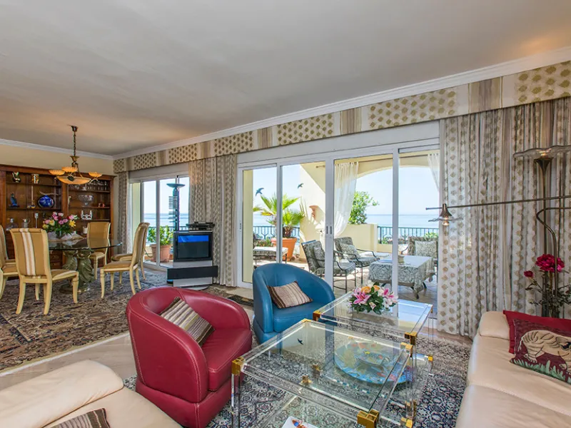 Apartment - Penthouse в продаже в Marbella, Málaga. В доме 3 спален и 3 ванных комнат. Площадь дома 324 м²