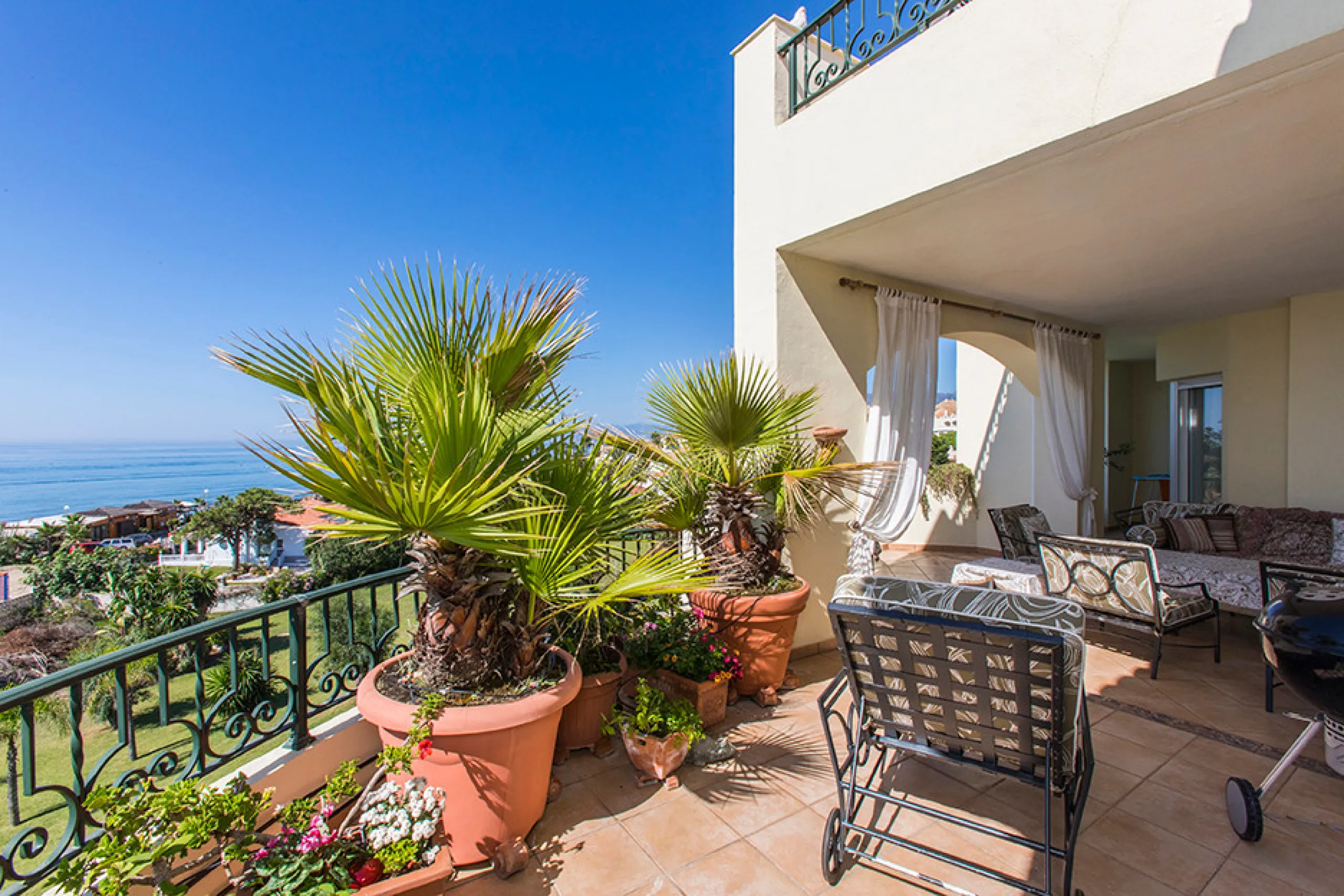 Apartment - Penthouse в продаже в Marbella, Málaga. В доме 3 спален и 3 ванных комнат. Площадь дома 324 м²