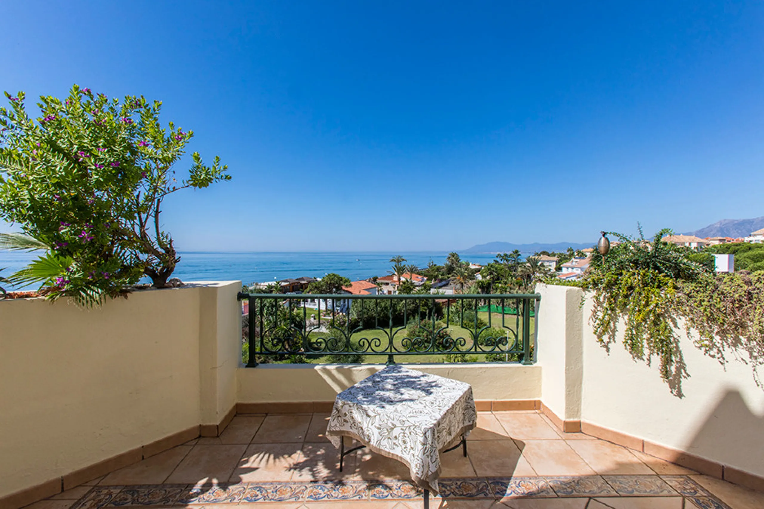 Apartment - Penthouse в продаже в Marbella, Málaga. В доме 3 спален и 3 ванных комнат. Площадь дома 324 м²
