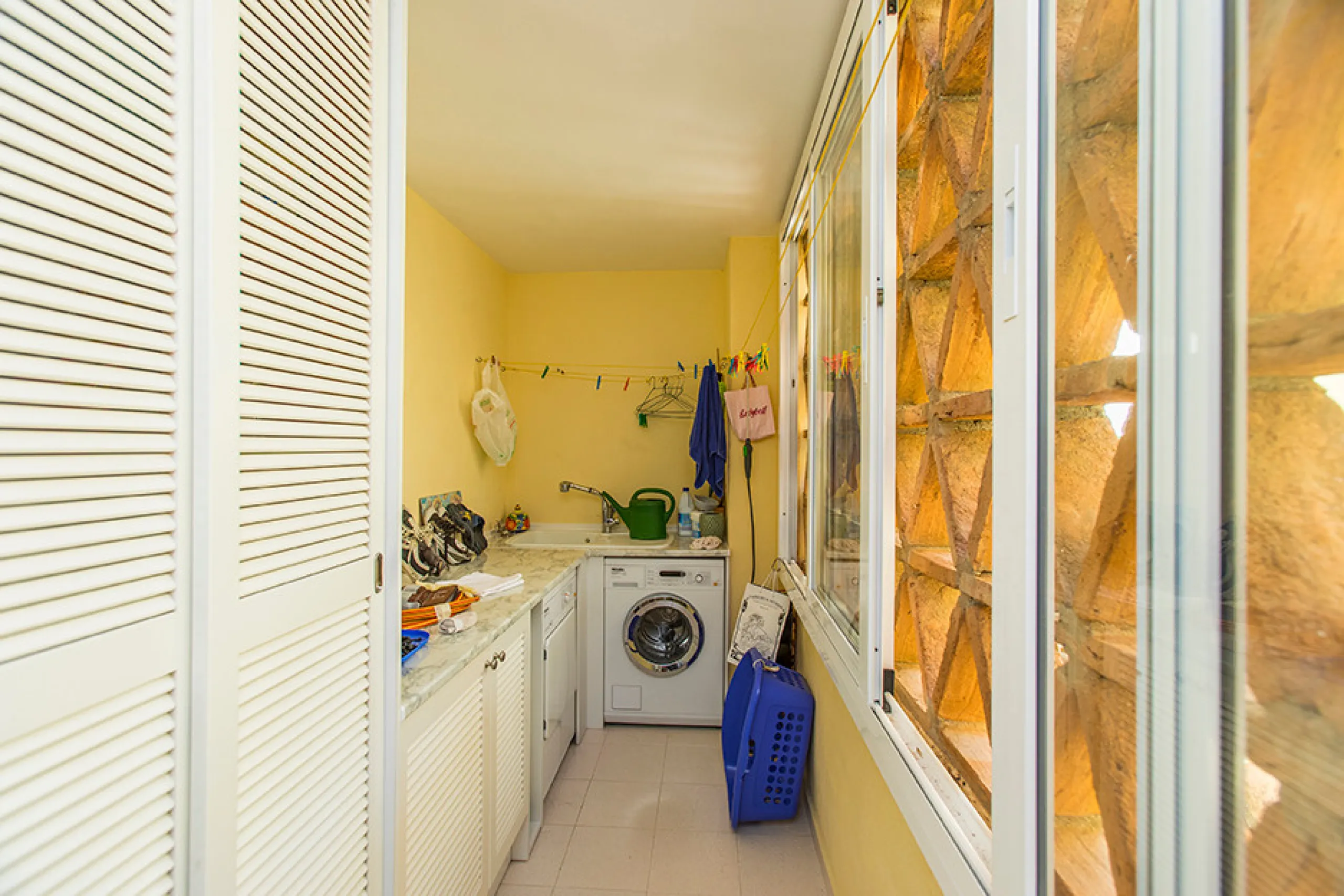 Apartment - Penthouse в продаже в Marbella, Málaga. В доме 3 спален и 3 ванных комнат. Площадь дома 324 м²