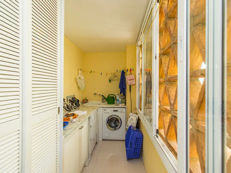 Apartment - Penthouse в продаже в Marbella, Málaga. В доме 3 спален и 3 ванных комнат. Площадь дома 324 м²