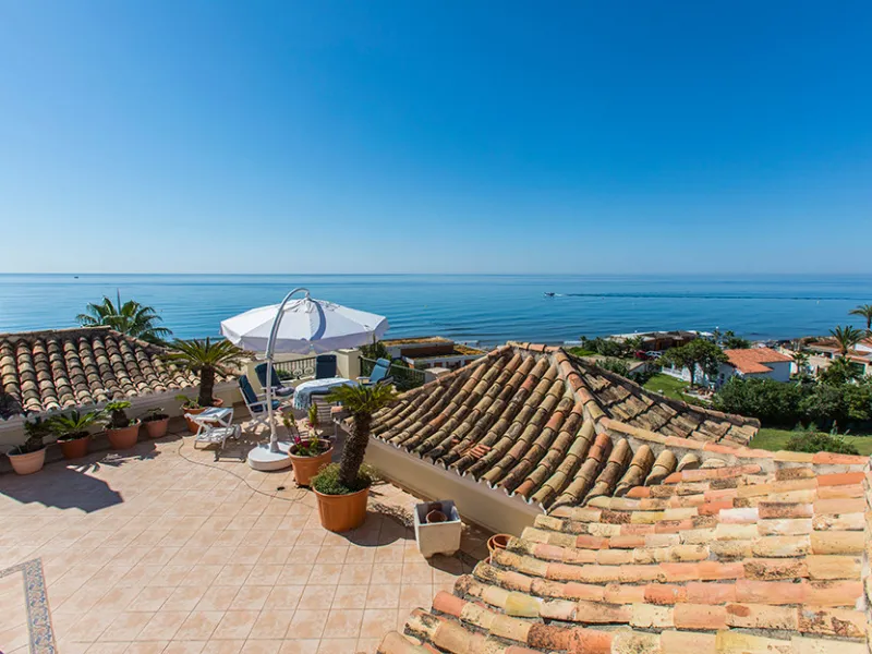 Apartment - Penthouse в продаже в Marbella, Málaga. В доме 3 спален и 3 ванных комнат. Площадь дома 324 м²