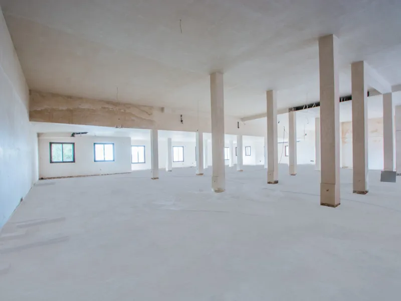 Spacious Commercial Premises, La Mairena, Costa del Sol.