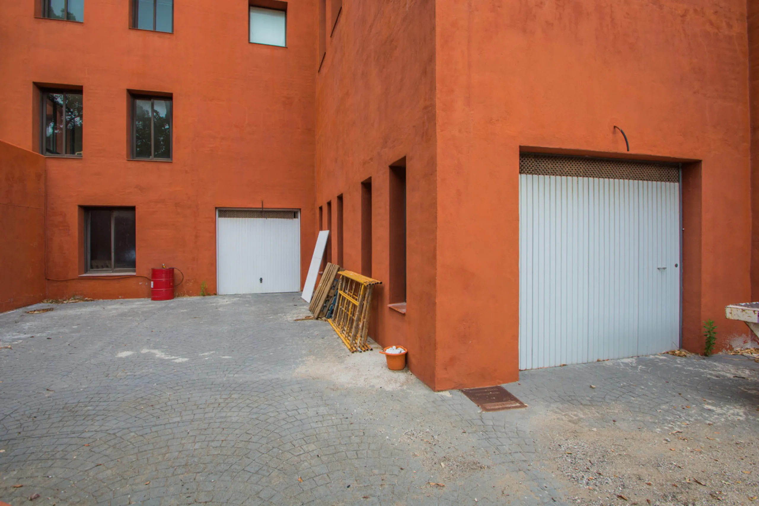 Spacious Commercial Premises, La Mairena, Costa del Sol.