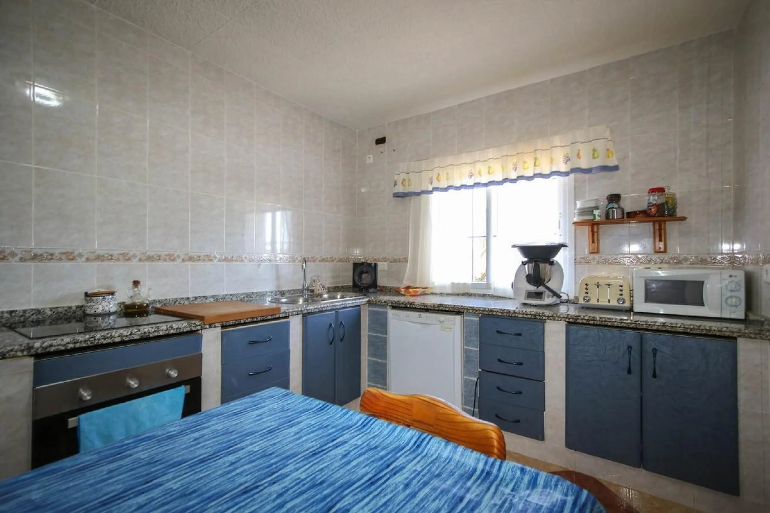 House - Detached Villa в продаже в Alhaurín de la Torre, Málaga. В доме 5 спален и 4 ванных комнат. Площадь дома 286 м². Площадь участка 3000 м²