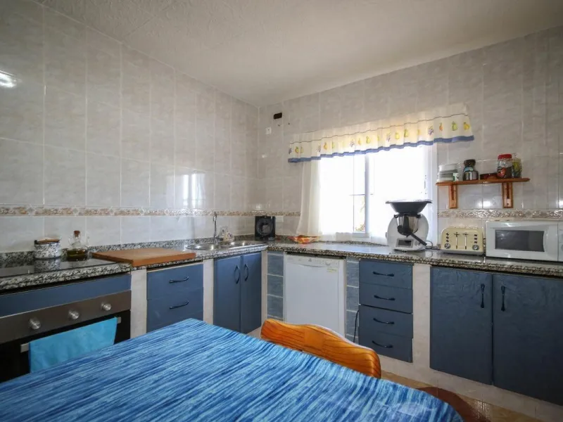 House - Detached Villa в продаже в Alhaurín de la Torre, Málaga. В доме 5 спален и 4 ванных комнат. Площадь дома 286 м². Площадь участка 3000 м²