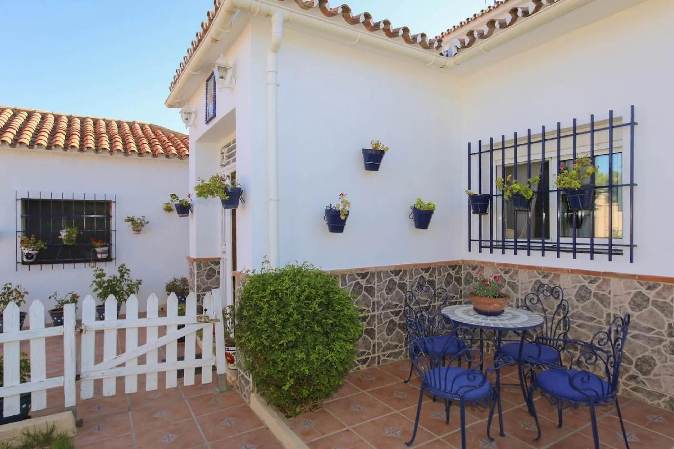House - Detached Villa в продаже в Alhaurín de la Torre, Málaga. В доме 5 спален и 4 ванных комнат. Площадь дома 286 м². Площадь участка 3000 м²