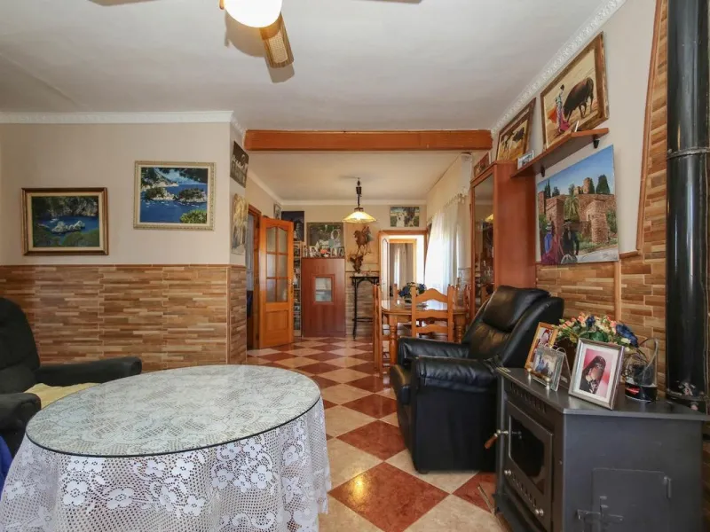 House - Detached Villa в продаже в Alhaurín de la Torre, Málaga. В доме 5 спален и 4 ванных комнат. Площадь дома 286 м². Площадь участка 3000 м²