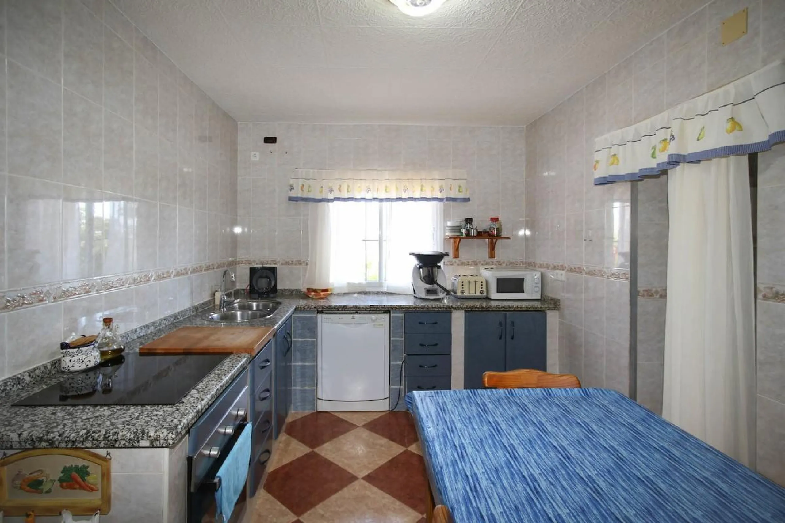 House - Detached Villa в продаже в Alhaurín de la Torre, Málaga. В доме 5 спален и 4 ванных комнат. Площадь дома 286 м². Площадь участка 3000 м²