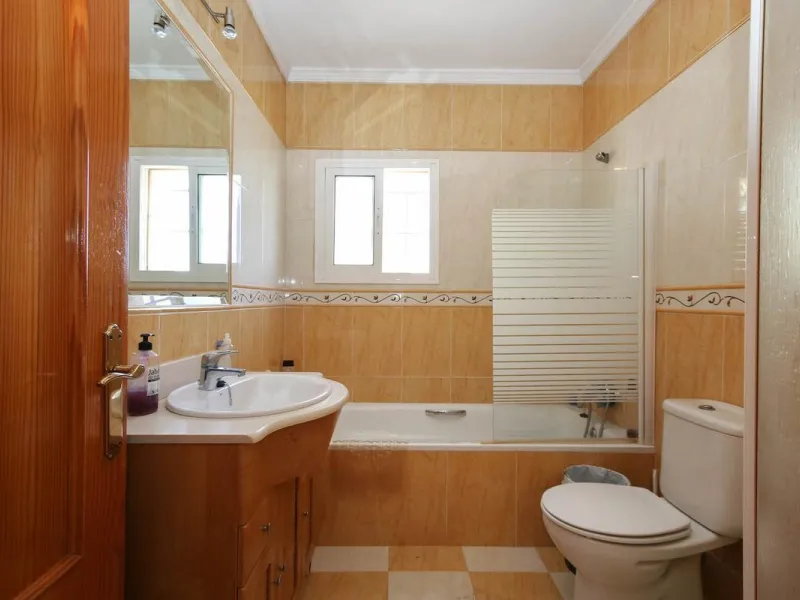 House - Detached Villa в продаже в Alhaurín de la Torre, Málaga. В доме 5 спален и 4 ванных комнат. Площадь дома 286 м². Площадь участка 3000 м²