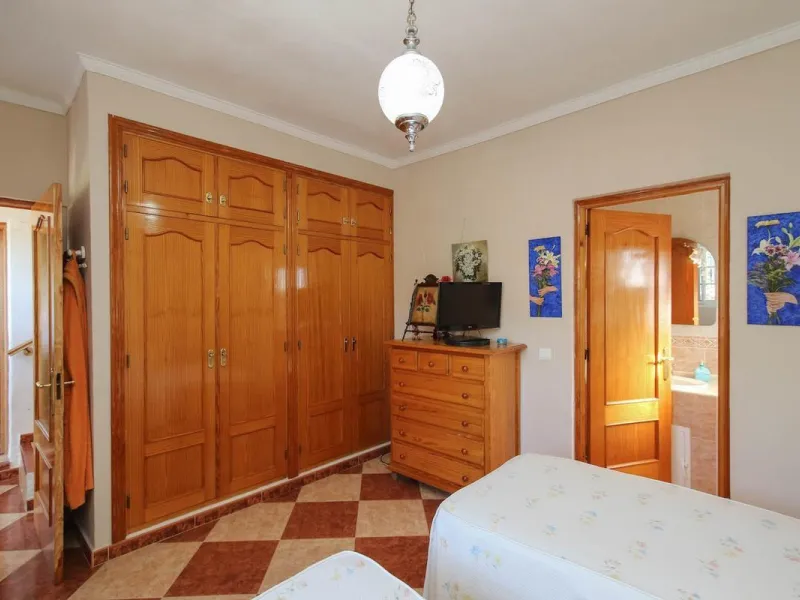House - Detached Villa в продаже в Alhaurín de la Torre, Málaga. В доме 5 спален и 4 ванных комнат. Площадь дома 286 м². Площадь участка 3000 м²