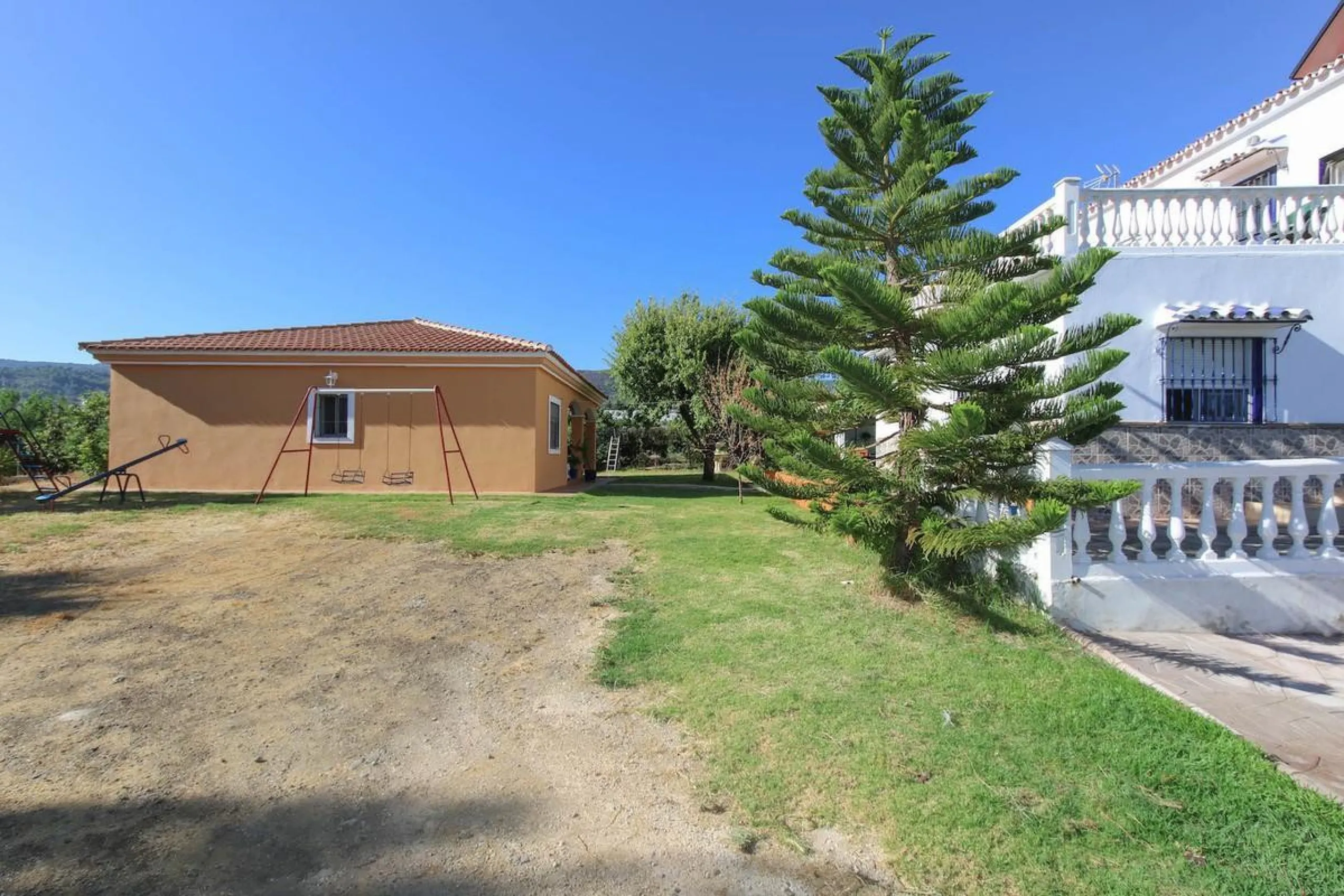 House - Detached Villa в продаже в Alhaurín de la Torre, Málaga. В доме 5 спален и 4 ванных комнат. Площадь дома 286 м². Площадь участка 3000 м²