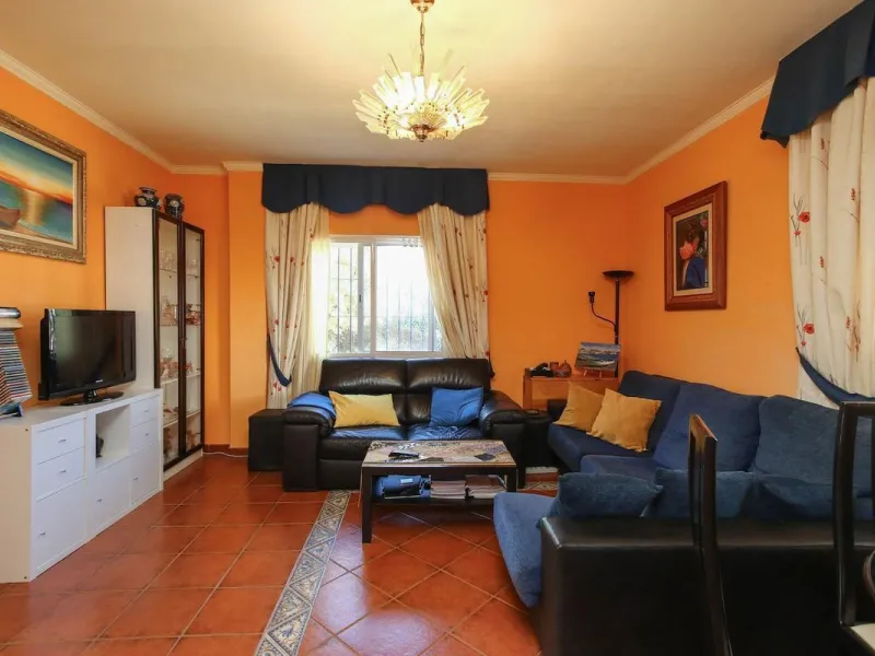 House - Detached Villa в продаже в Alhaurín de la Torre, Málaga. В доме 5 спален и 4 ванных комнат. Площадь дома 286 м². Площадь участка 3000 м²