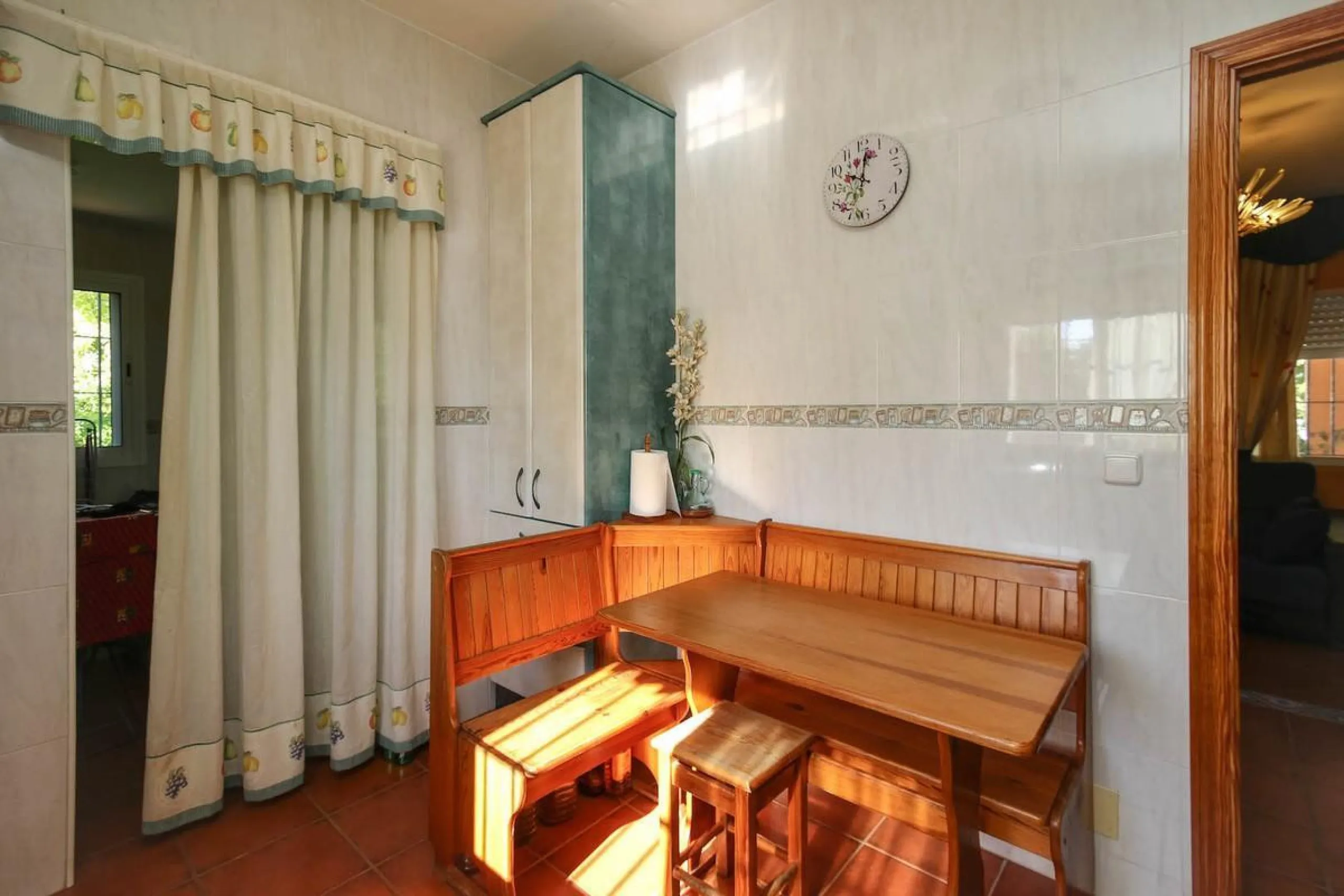 House - Detached Villa в продаже в Alhaurín de la Torre, Málaga. В доме 5 спален и 4 ванных комнат. Площадь дома 286 м². Площадь участка 3000 м²