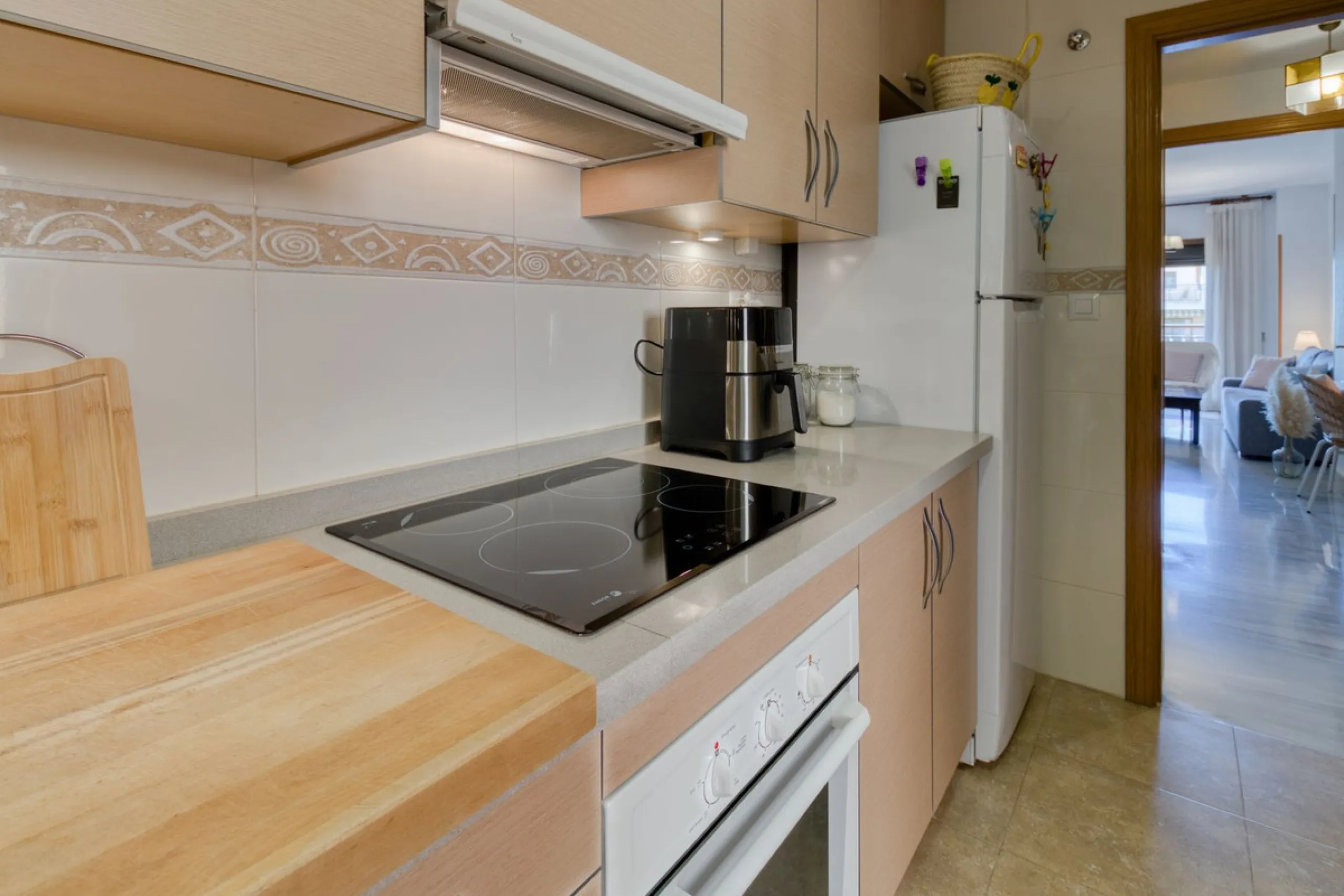 Gut gepflegte Etagenwohnung mit sonniger Terrasse in der Nähe des Bahnhofs El Pinillo in Torremolinos