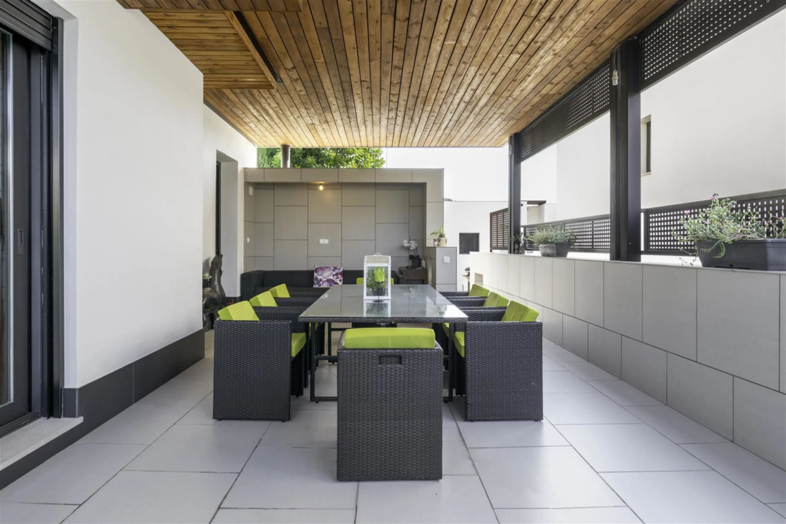 Beatifully appointed quality built Villa. The construction was carried out by the owner´s strict supervision. Built to very high end qualtity with no costs spared.