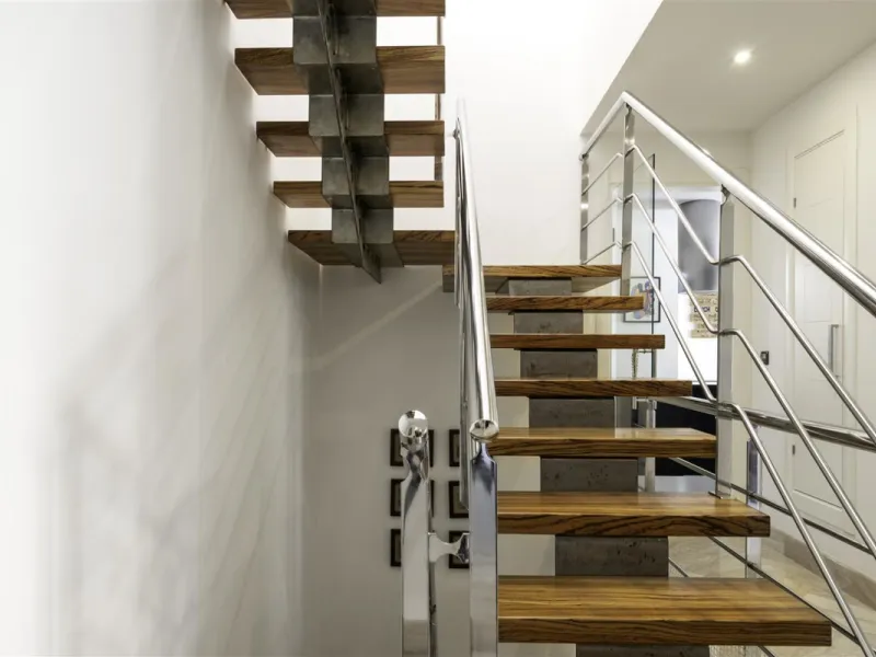 Beatifully appointed quality built Villa. The construction was carried out by the owner´s strict supervision. Built to very high end qualtity with no costs spared.