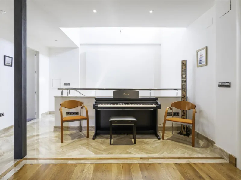 Beatifully appointed quality built Villa. The construction was carried out by the owner´s strict supervision. Built to very high end qualtity with no costs spared.