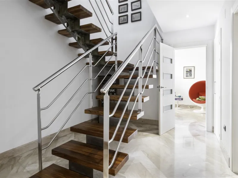 Beatifully appointed quality built Villa. The construction was carried out by the owner´s strict supervision. Built to very high end qualtity with no costs spared.