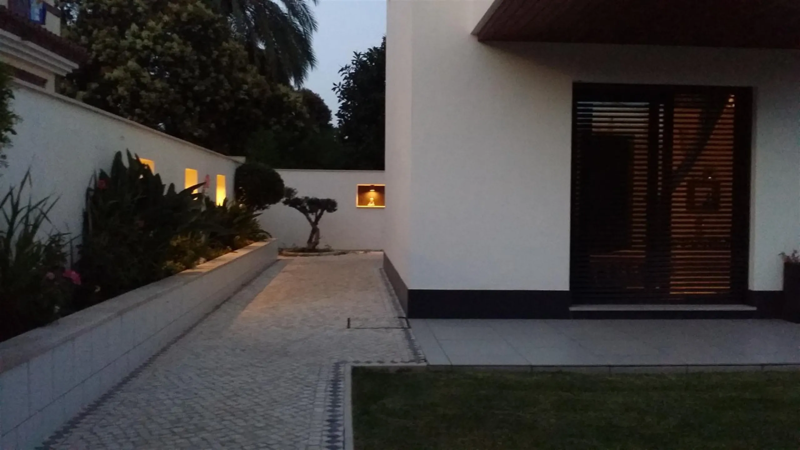 Beatifully appointed quality built Villa. The construction was carried out by the owner´s strict supervision. Built to very high end qualtity with no costs spared.