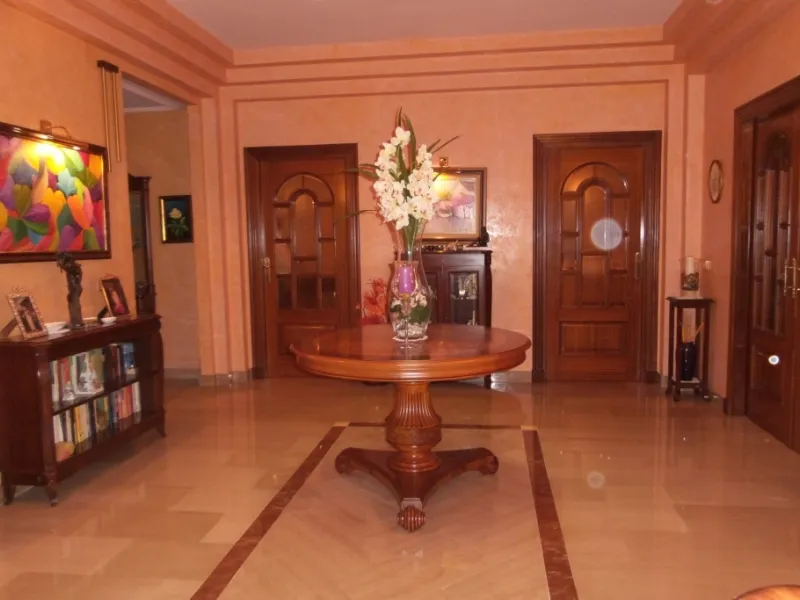 House - Detached Villa в продаже в Alhaurín de la Torre, Málaga. В доме 5 спален и 4 ванных комнат. Площадь дома 444 м². Площадь участка 1010 м²