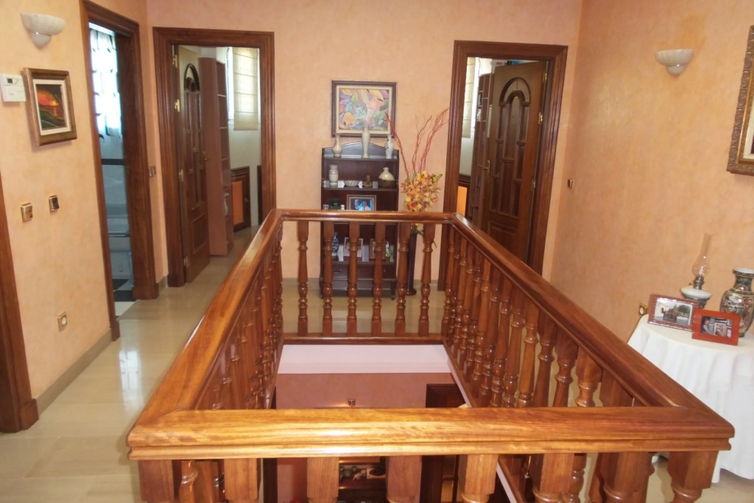 House - Detached Villa в продаже в Alhaurín de la Torre, Málaga. В доме 5 спален и 4 ванных комнат. Площадь дома 444 м². Площадь участка 1010 м²