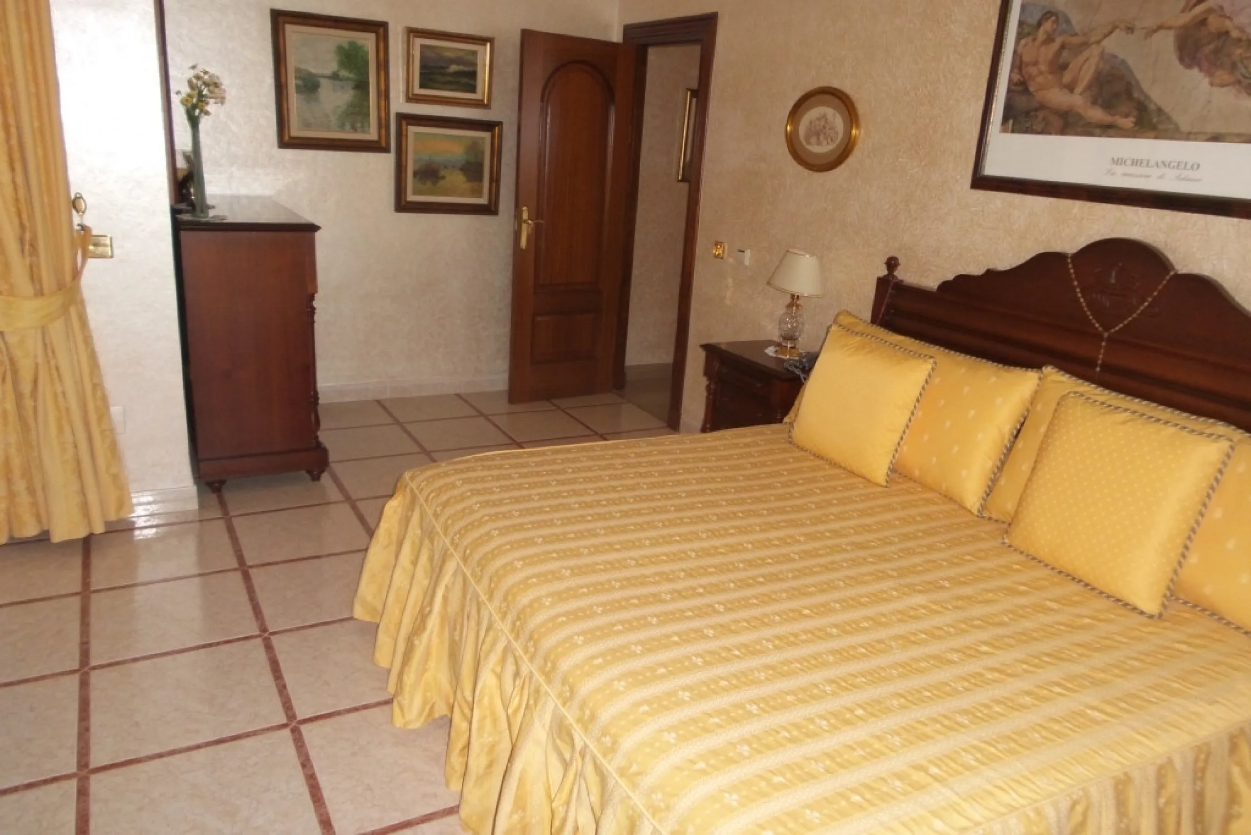 House - Detached Villa в продаже в Alhaurín de la Torre, Málaga. В доме 5 спален и 4 ванных комнат. Площадь дома 444 м². Площадь участка 1010 м²