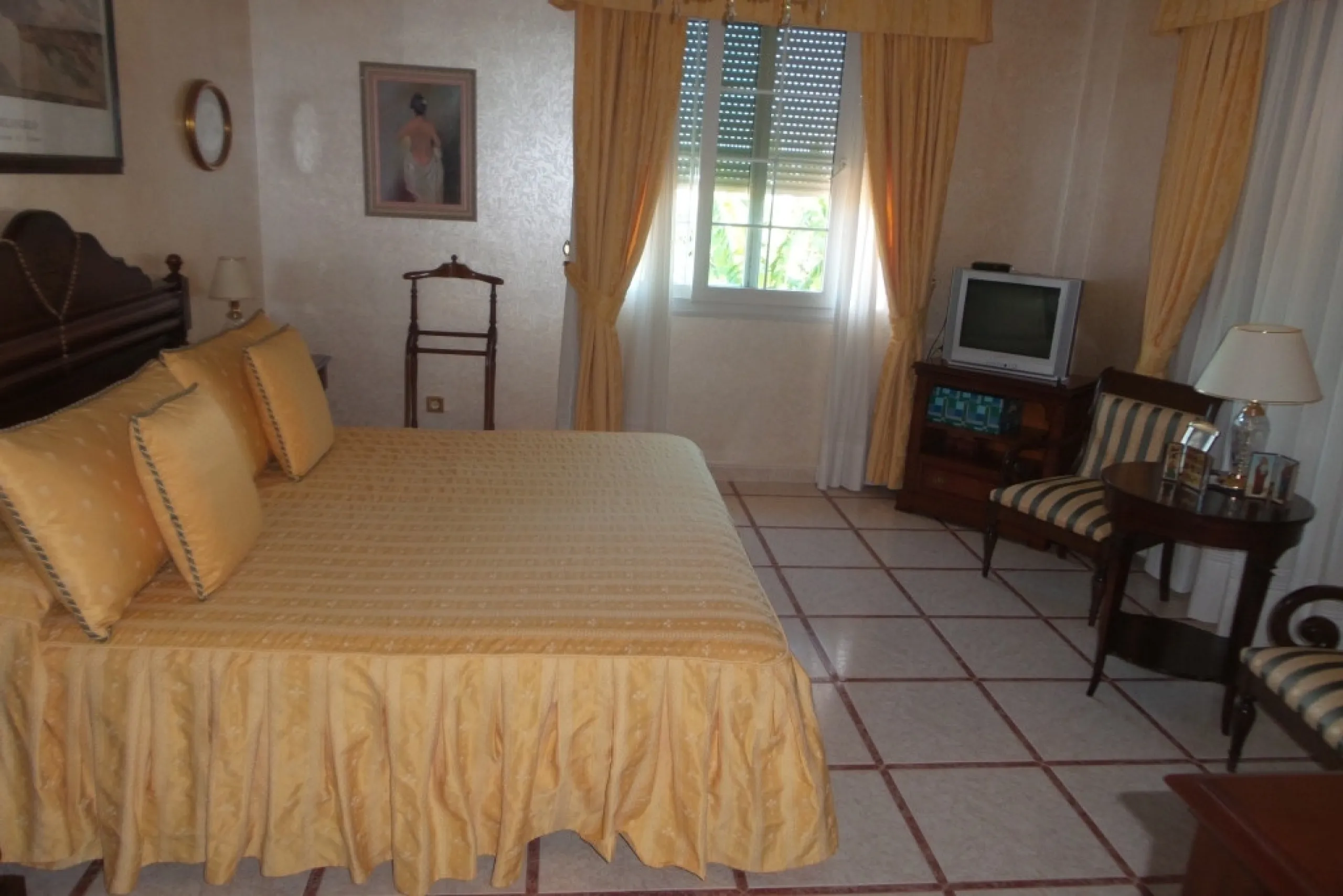 House - Detached Villa в продаже в Alhaurín de la Torre, Málaga. В доме 5 спален и 4 ванных комнат. Площадь дома 444 м². Площадь участка 1010 м²