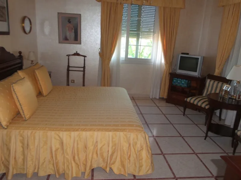 House - Detached Villa в продаже в Alhaurín de la Torre, Málaga. В доме 5 спален и 4 ванных комнат. Площадь дома 444 м². Площадь участка 1010 м²
