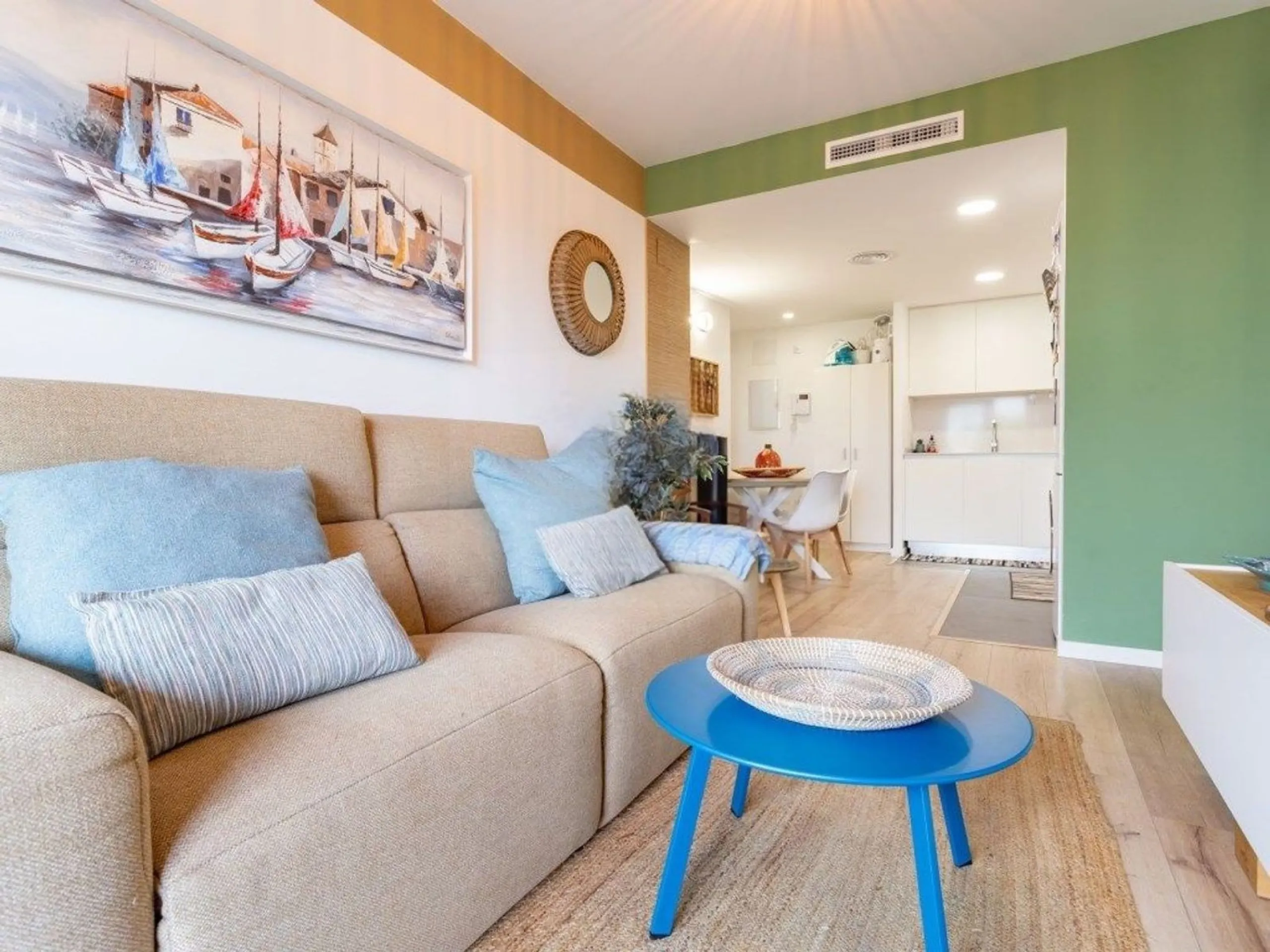 Sea view apartment in Cap Salou with pool and parking, Salou