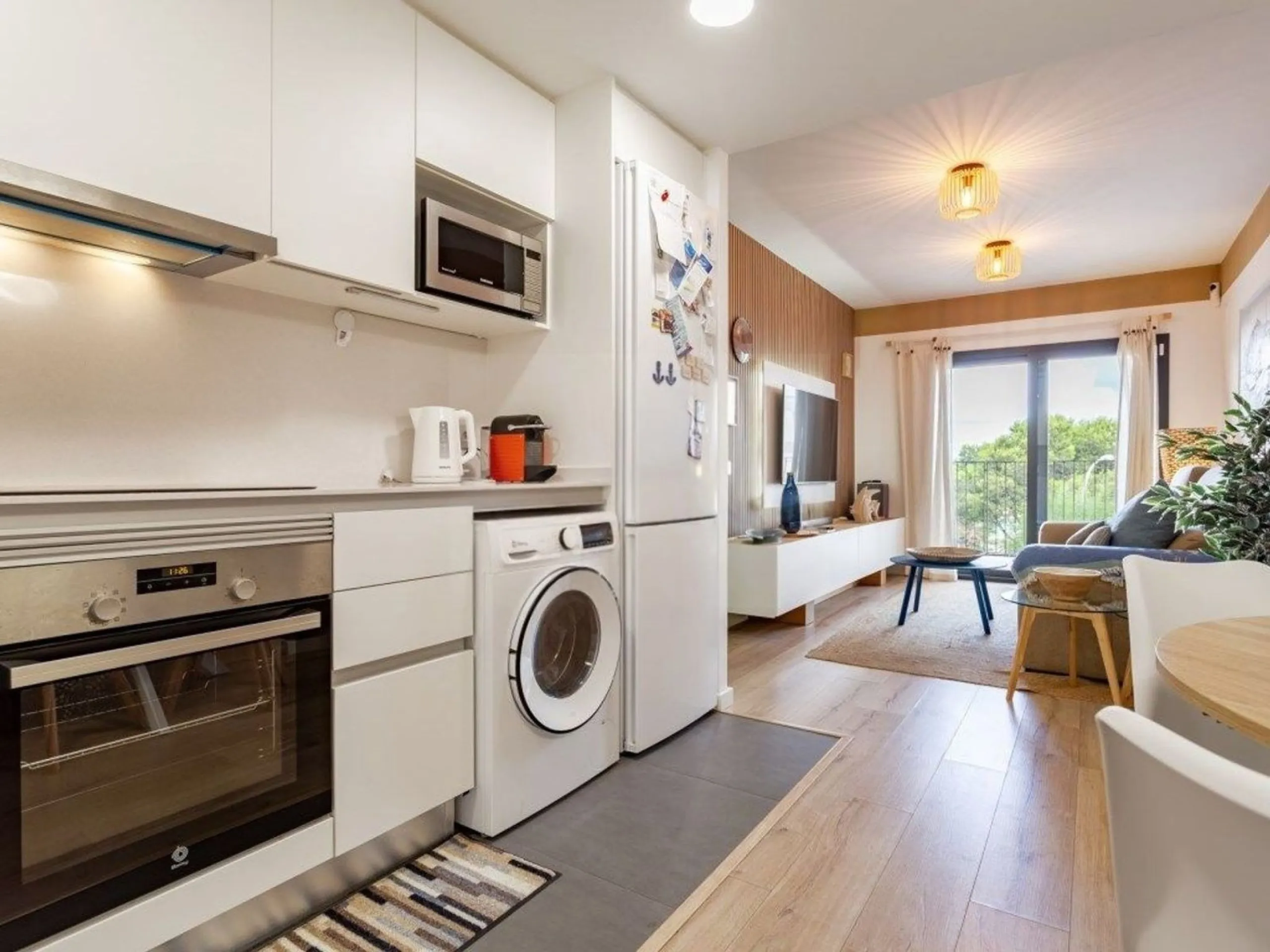 Sea view apartment in Cap Salou with pool and parking, Salou