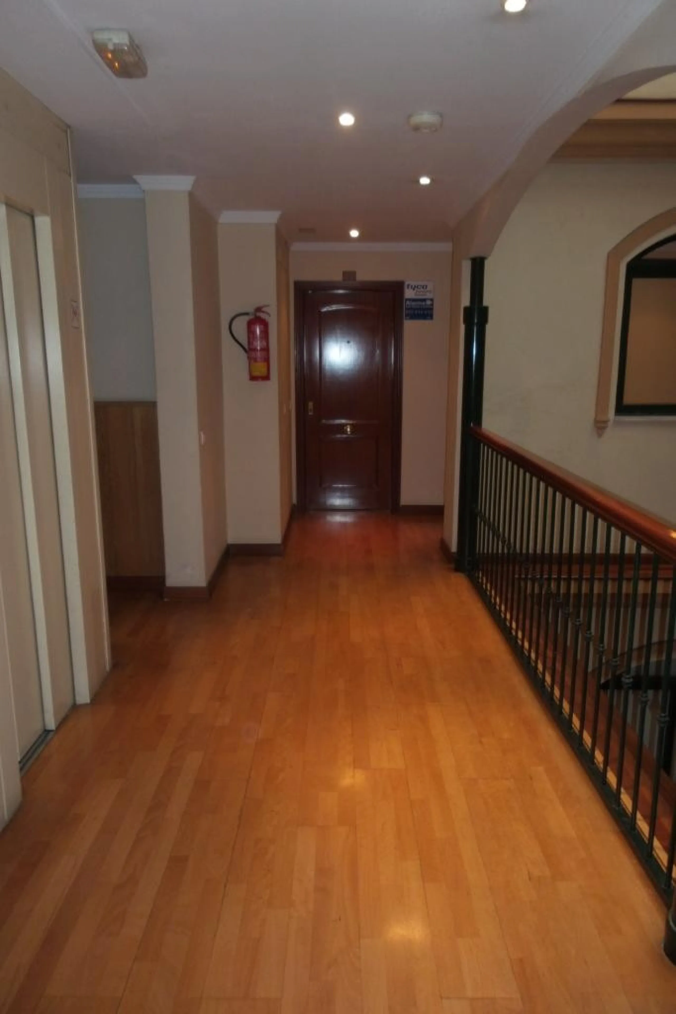 2017-V  MALAGA (Center) opportunity only in a building emblematic of the center of Malaga facing it Street Larios in a building historical of the century 18 protected i completely reformed in 2006 is sells precious floor of 86 m 2 in the fifth plant with 