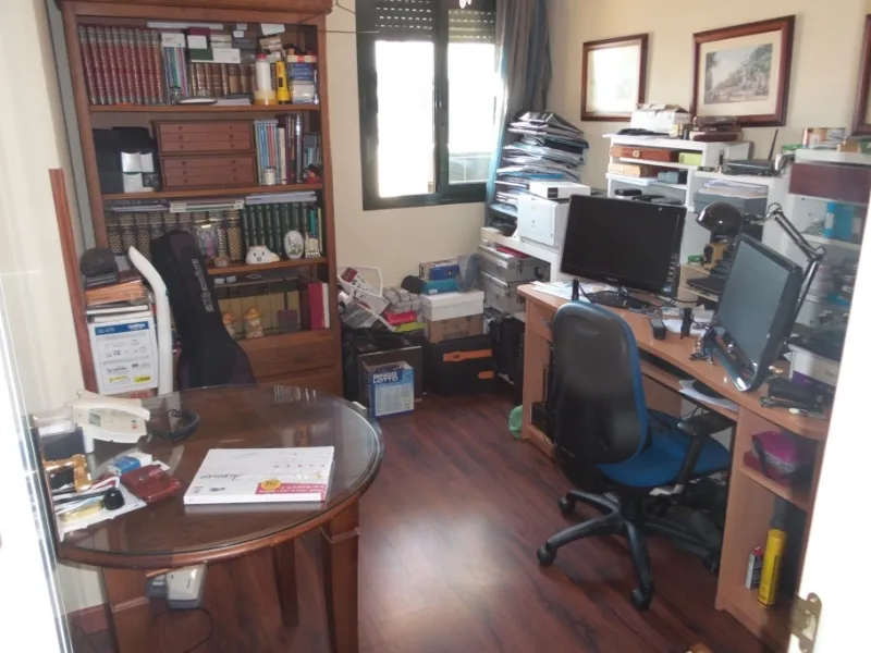 2017-V  MALAGA (Center) opportunity only in a building emblematic of the center of Malaga facing it Street Larios in a building historical of the century 18 protected i completely reformed in 2006 is sells precious floor of 86 m 2 in the fifth plant with 