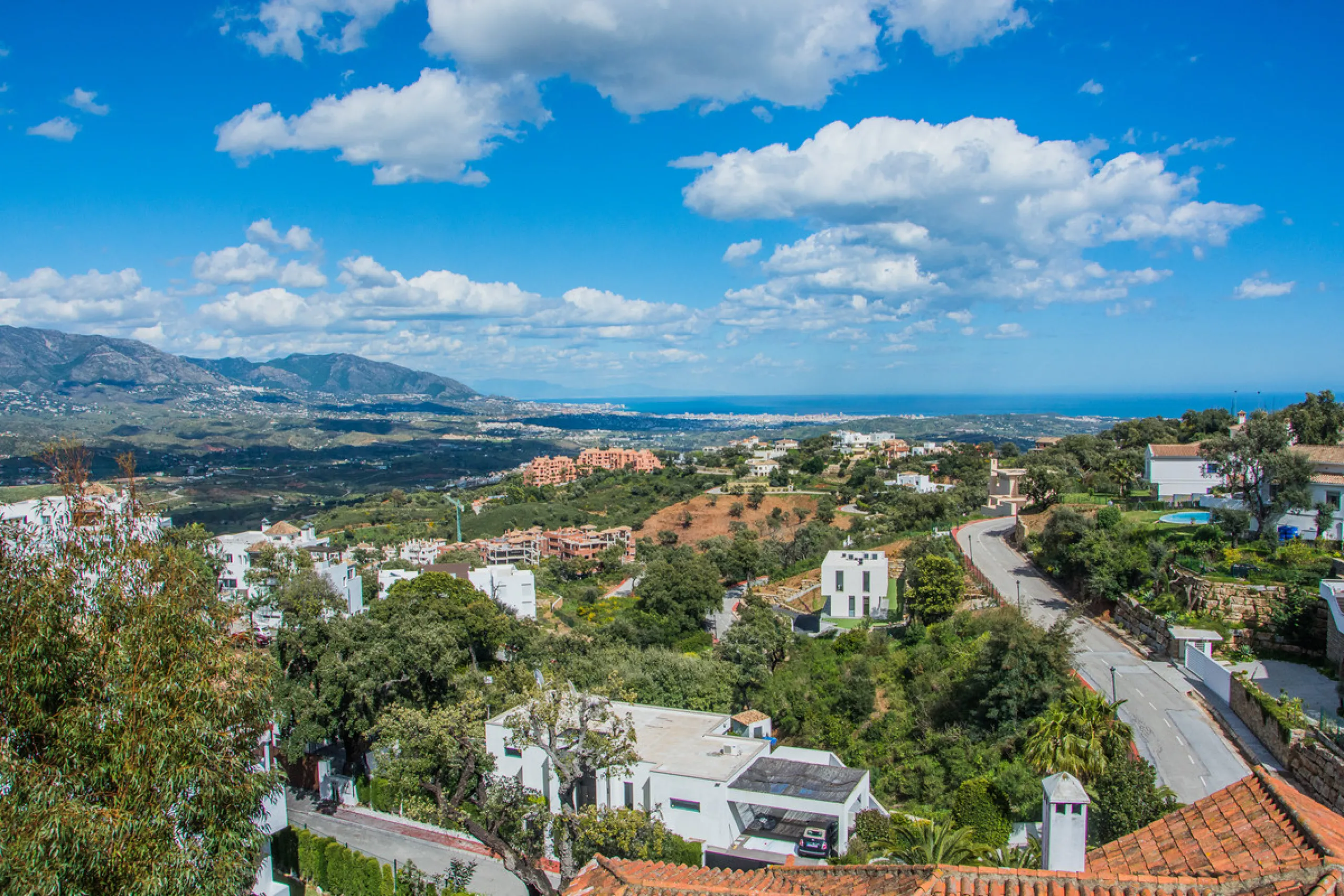 Plot to build 8 villas and townhouses in La Mairena.