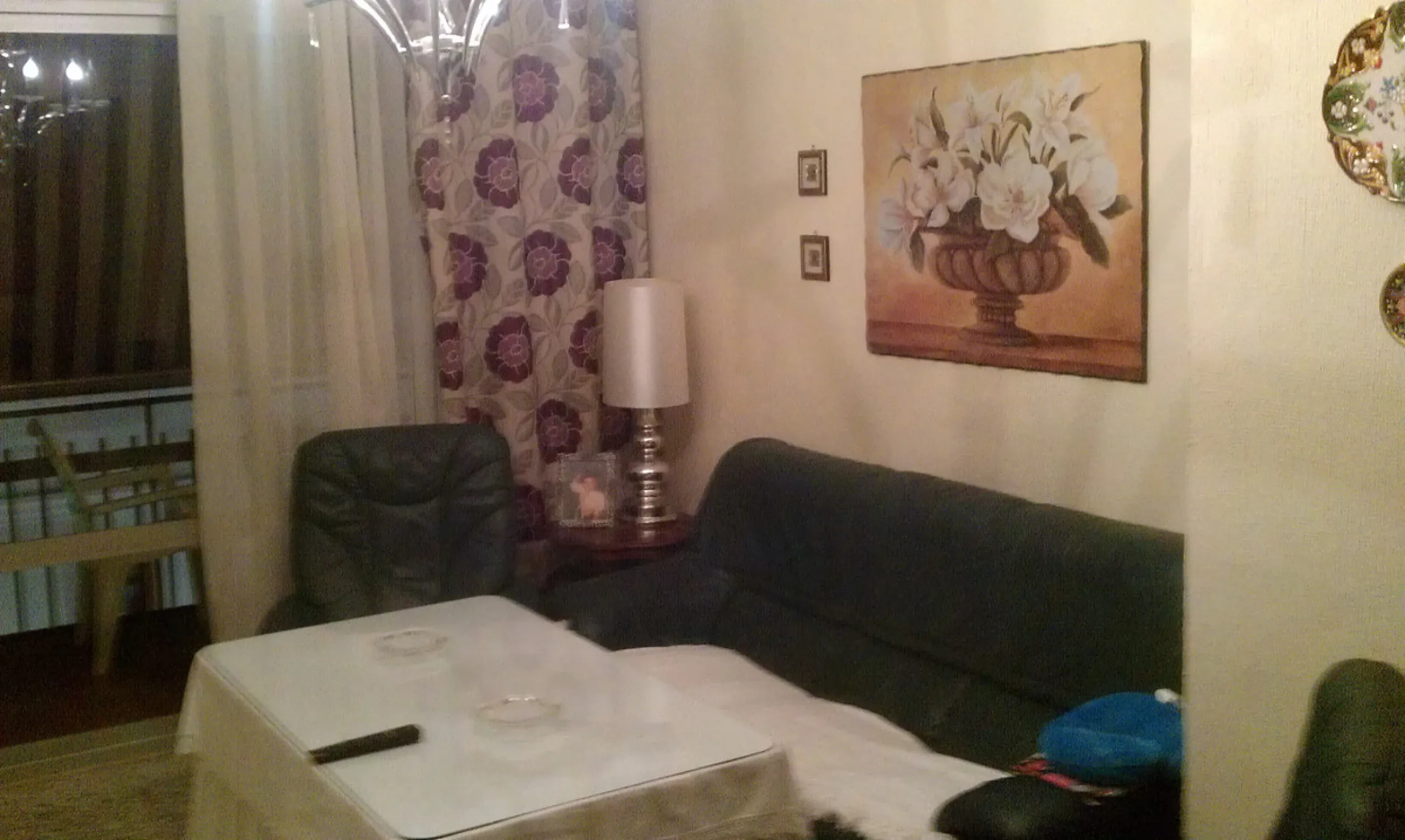 STREET TERRAZA.Magnificent house for sale in the center of the city. On the terrace of the street with total views on holidays to Easter, and very close to a square full of restaurants where you can have a drink. The apartment is in perfect condition and 