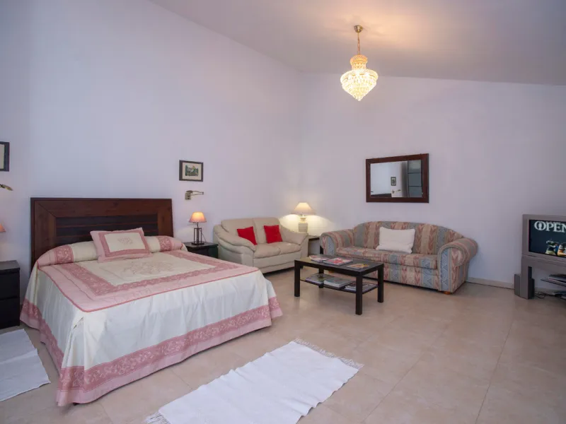 This large village property has been completely rebuild and converted into the most sublime rural tourism establishment. Currently boasting six en-suite letting rooms, the property has staff accommodation and spaces.A fantastic kitchen to run a high quali