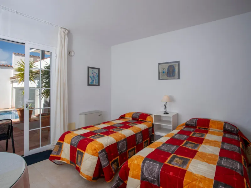 This large village property has been completely rebuild and converted into the most sublime rural tourism establishment. Currently boasting six en-suite letting rooms, the property has staff accommodation and spaces.A fantastic kitchen to run a high quali