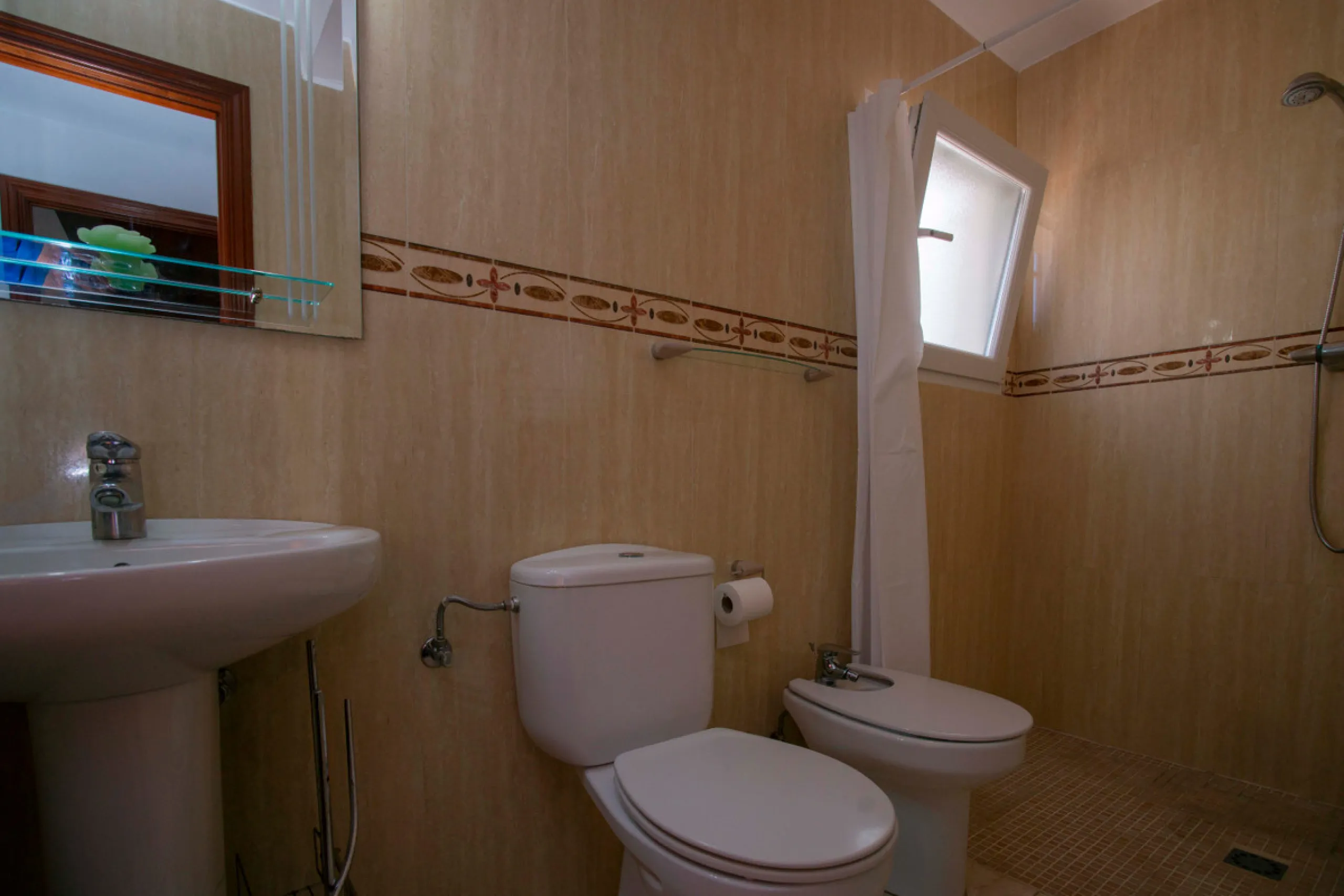 This large village property has been completely rebuild and converted into the most sublime rural tourism establishment. Currently boasting six en-suite letting rooms, the property has staff accommodation and spaces.A fantastic kitchen to run a high quali